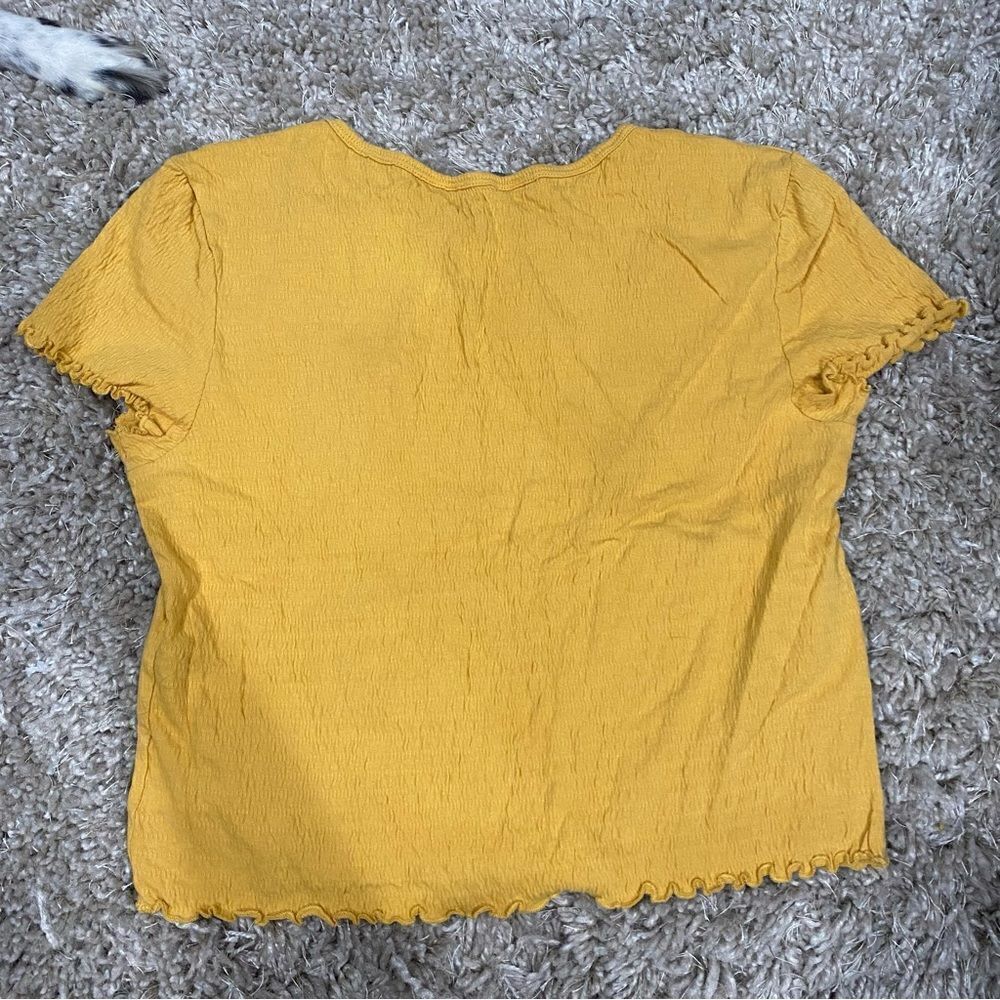 American Eagle yellow textured short sleeve stretch crop top Size M - Picture 5 of 6